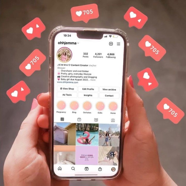 Social media personal branding